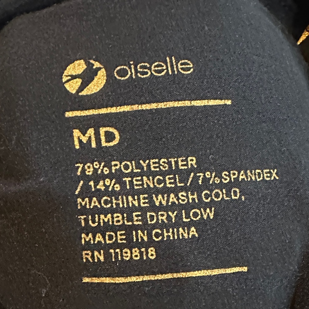 Oiselle Sz M black w/ gold bird mockneck. - Picture 2 of 3
